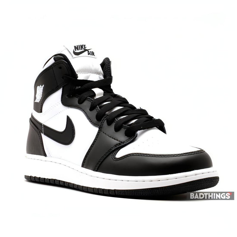 Nike Air Jordan 1 Retro High OG "Black / White" - South Steeze 